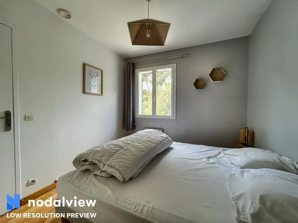Villa Azurella Villeneuve-Loubet 0*,  France